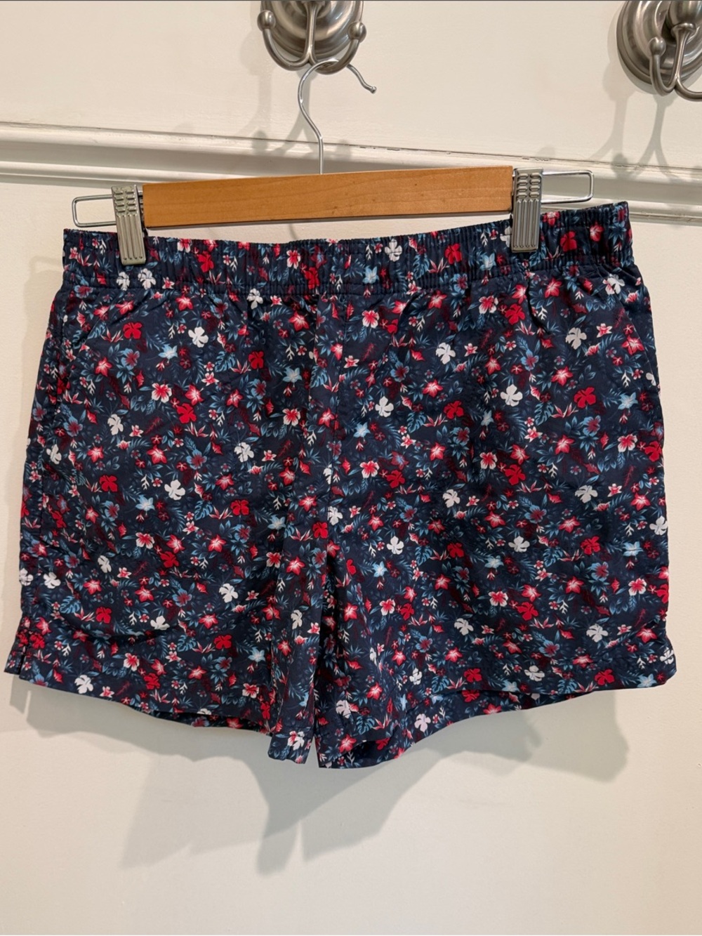 Navy Floral Women's Athletic Shorts with Elastic Waist